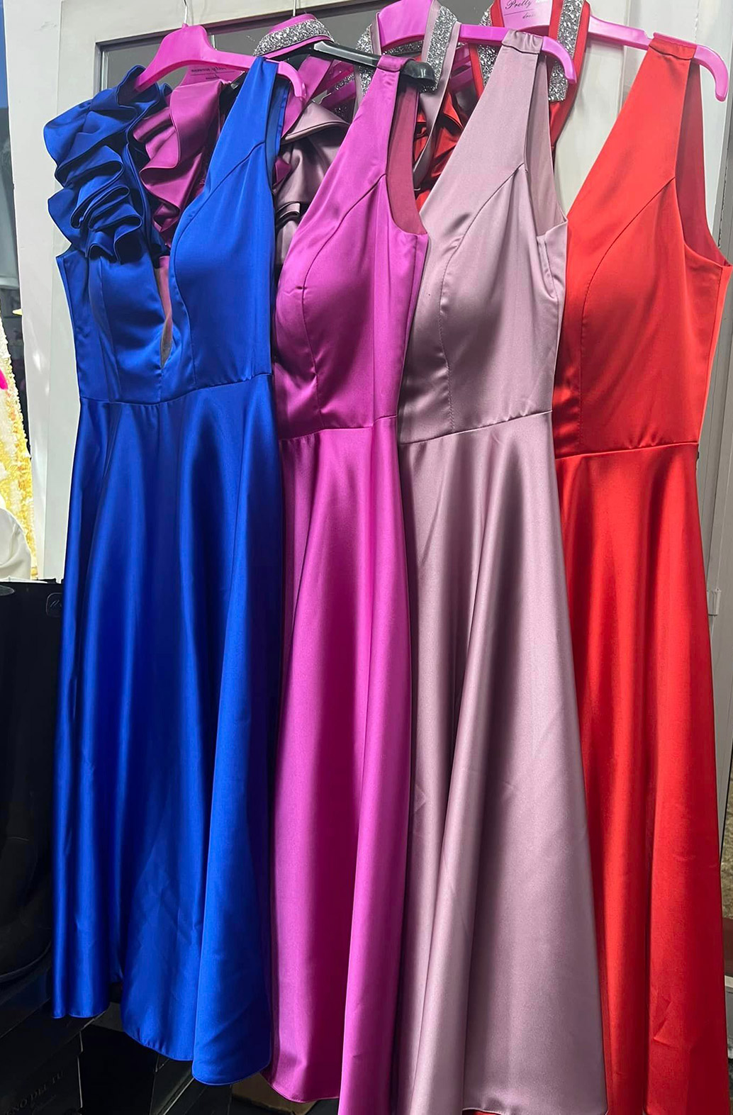 Abito svasato midi in taffetà (vari colori)