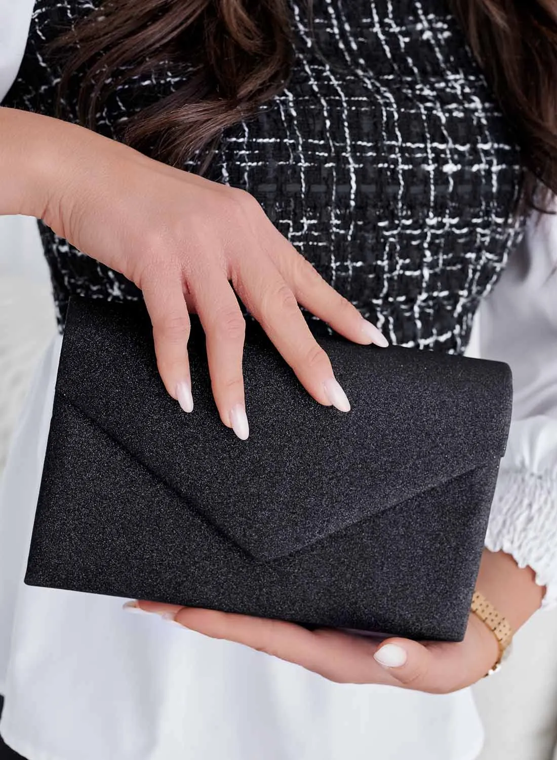 Borsa pochette nera in glitter B236