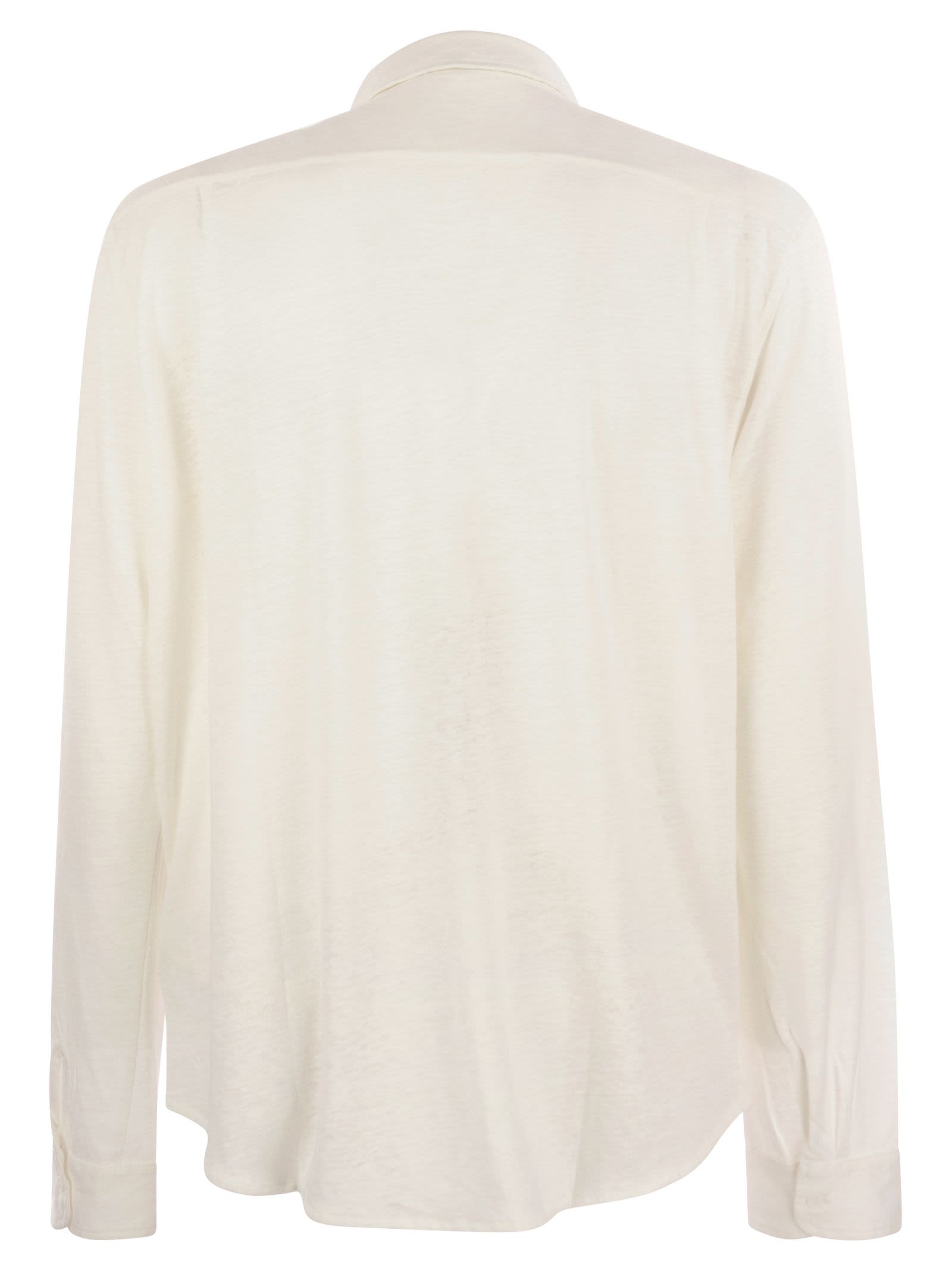Camicia con maniche lunghe in lino