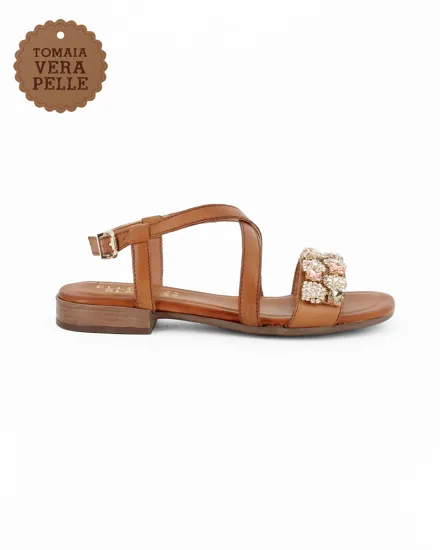 ELLEN BLAKE - Sandalo color cuoio con cinturino incrociato e strass, sottopiede in VERA PELLE tacco 2CM                         