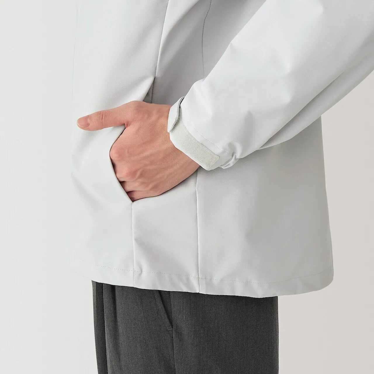 Giacca idrorepellente con cappuccio