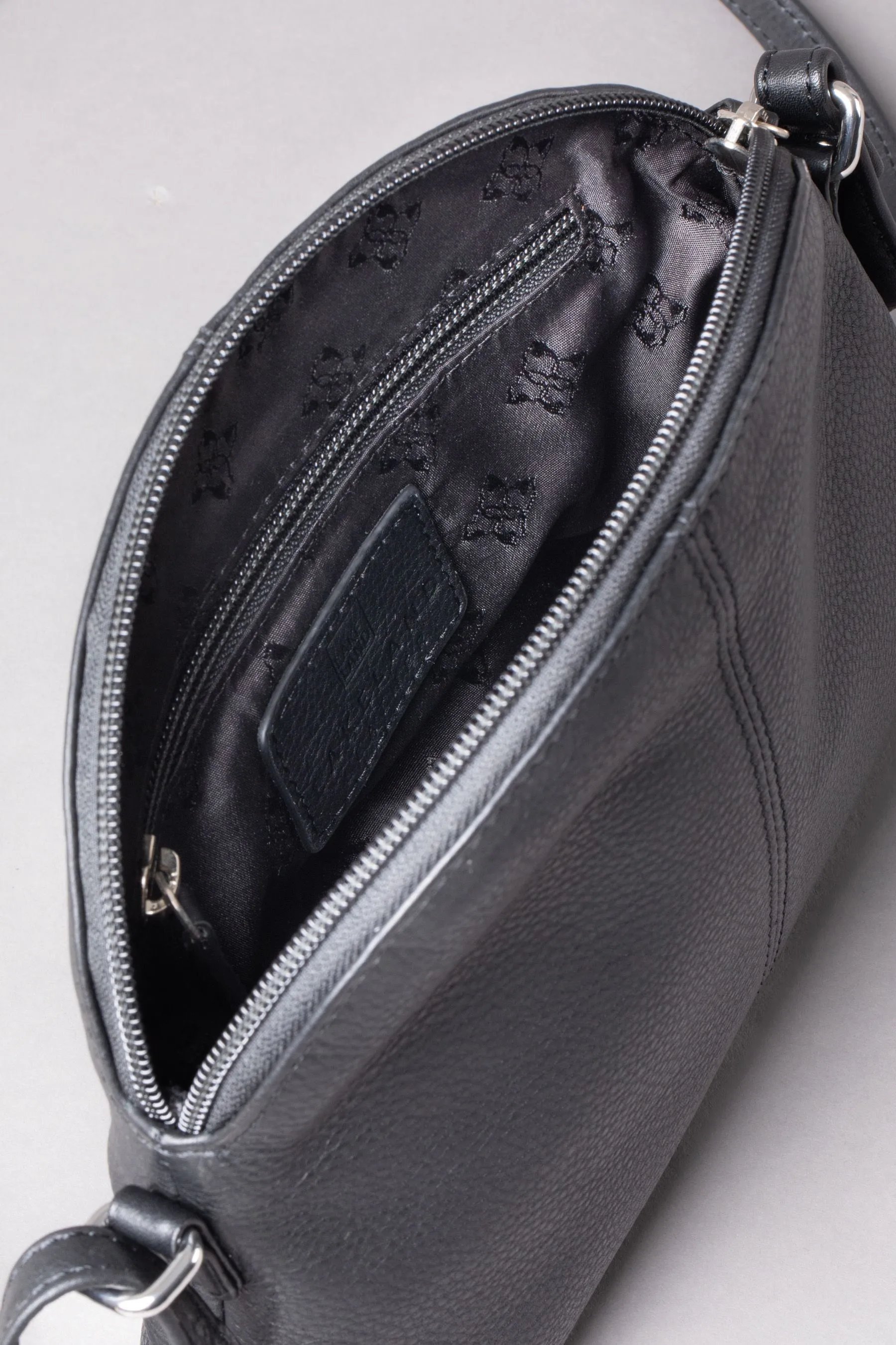 Lakeland Leather - Elterwater - Borsa a tracolla in pelle curva    