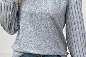 Maglia con maniche a costine, colore grigio