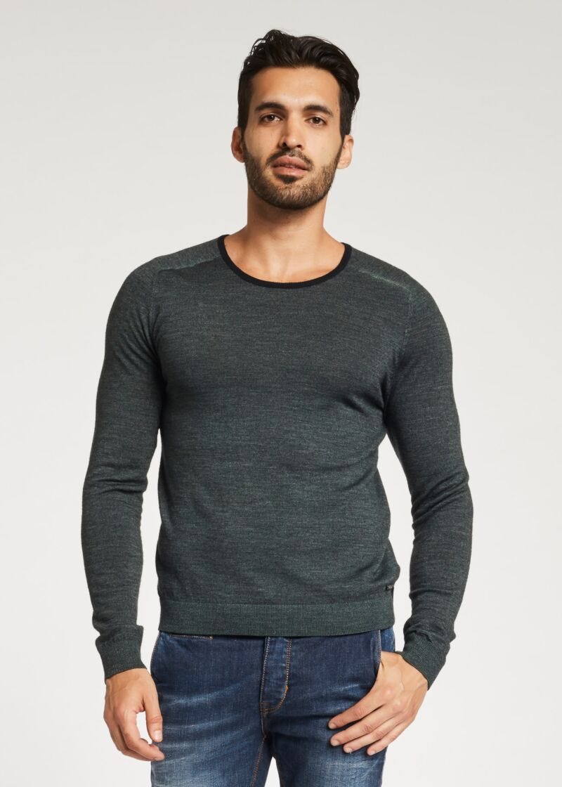 Maglione con collo a contrasto