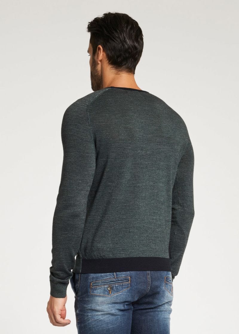 Maglione con collo a contrasto