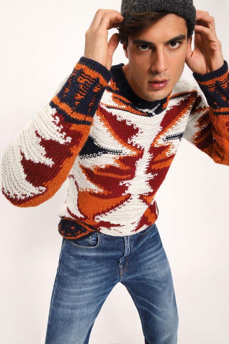 Maglione girocollo con fantasia astratta