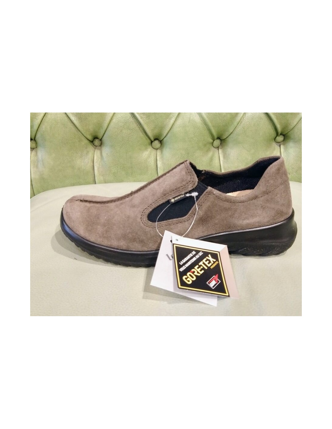 Mocassini grigi da donna con Goretex