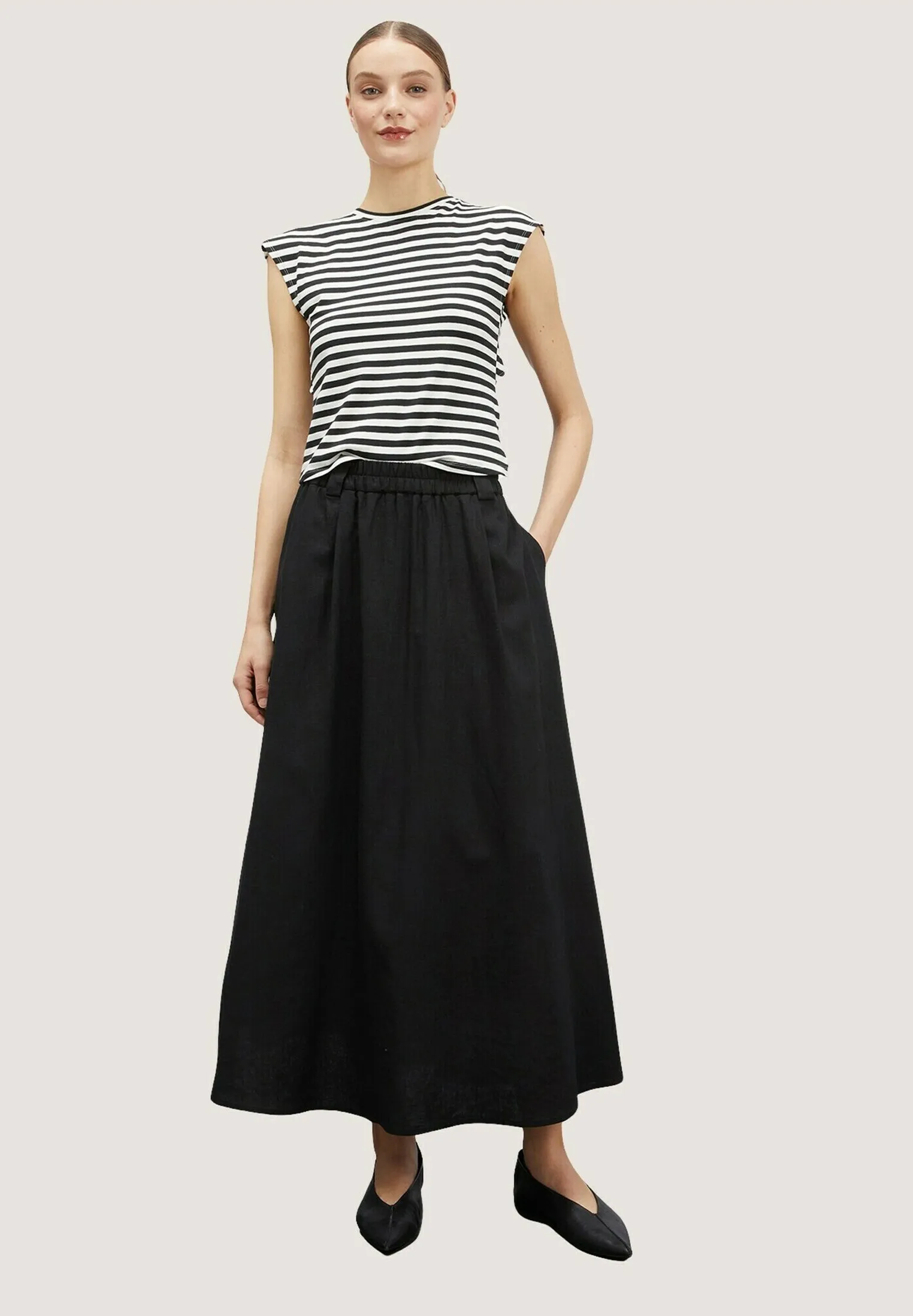 MOTIVO CUT-OUT A RIGHE - T-shirt con stampa