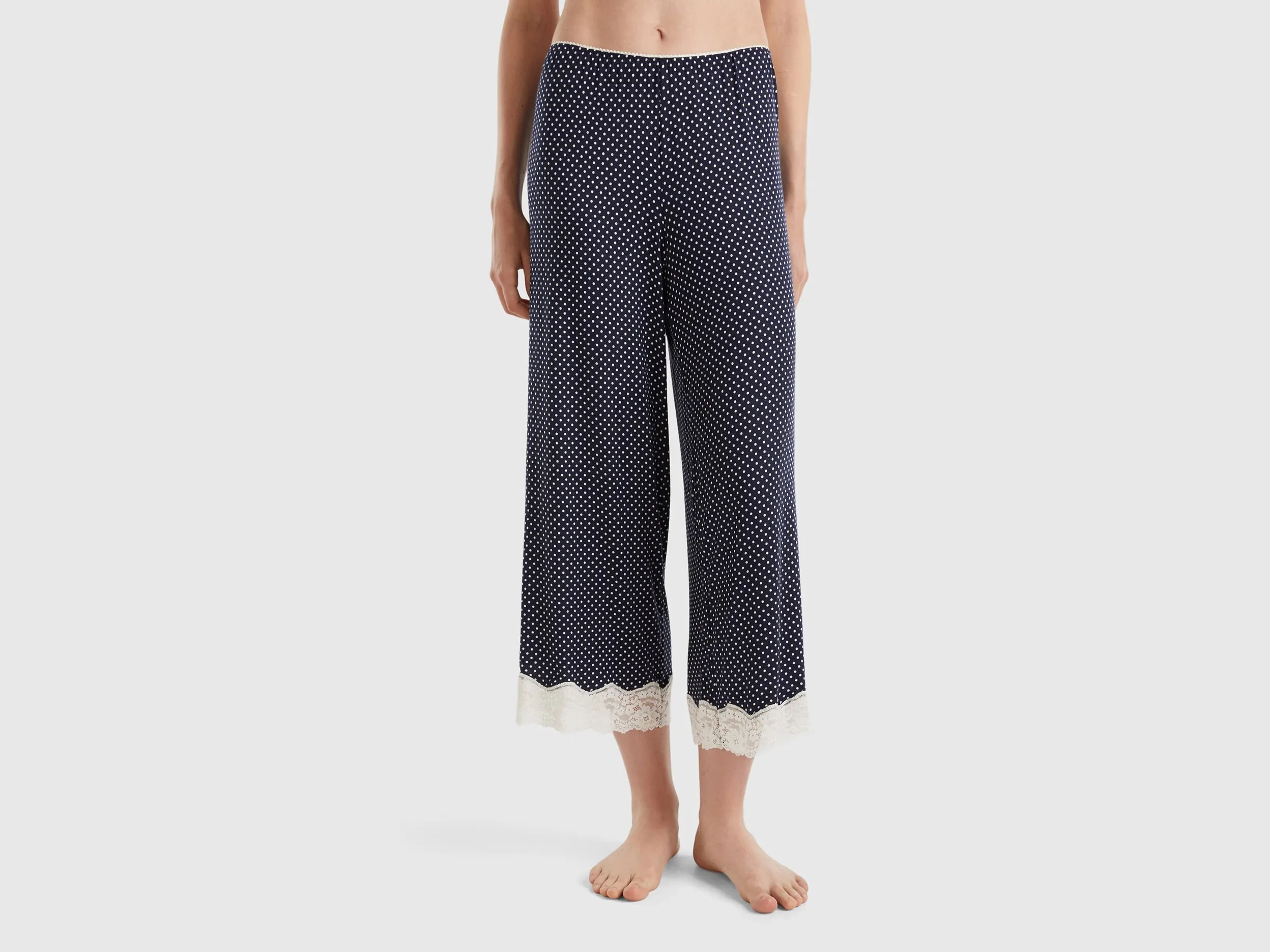 Nuovi arrivi Pantaloni a pois con dettagli in pizzo