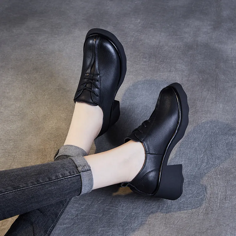 Scarpe casual da donna con tacco grosso in pelle retrò