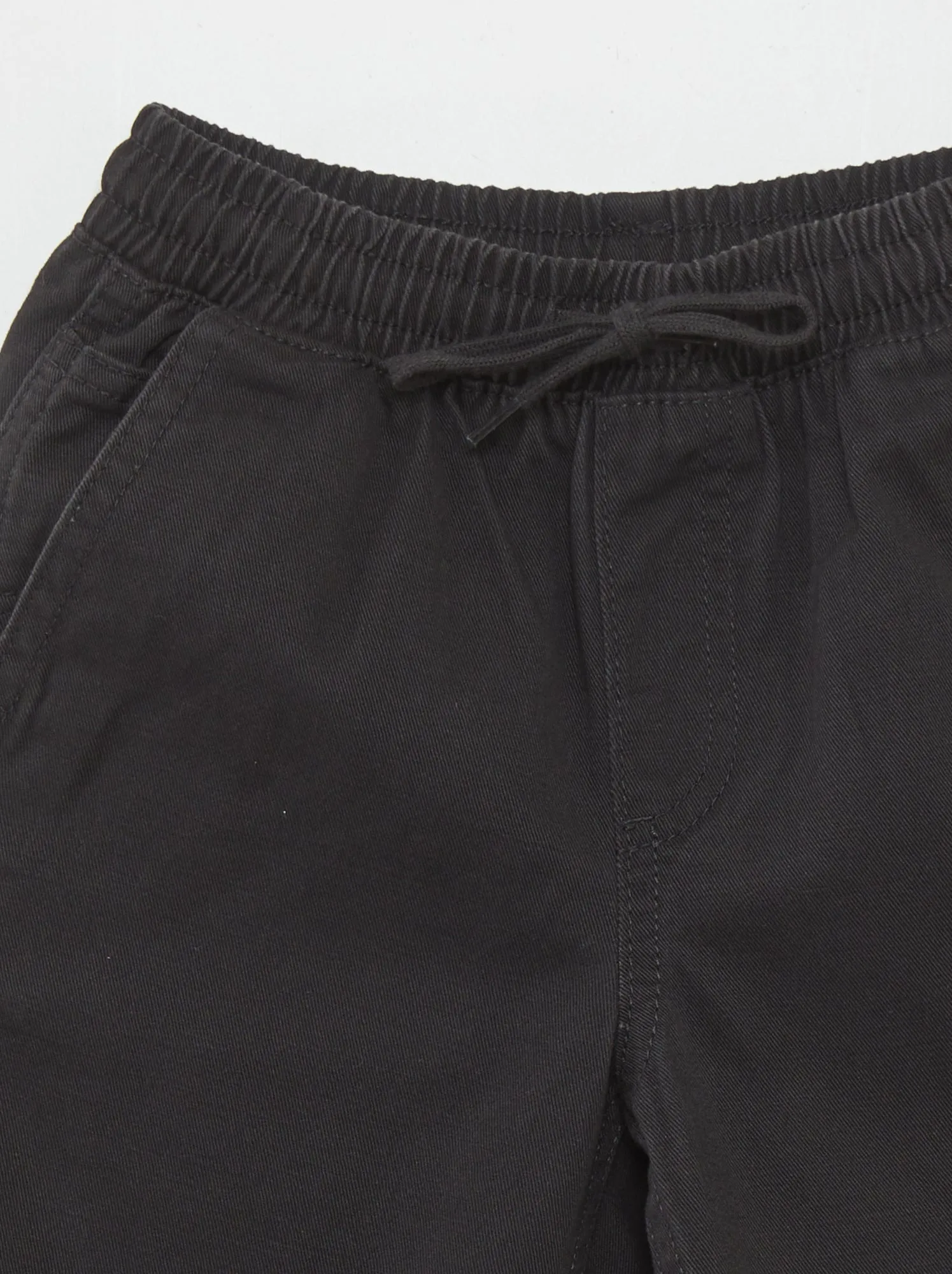 Shorts elasticizzati stile denim - NERO