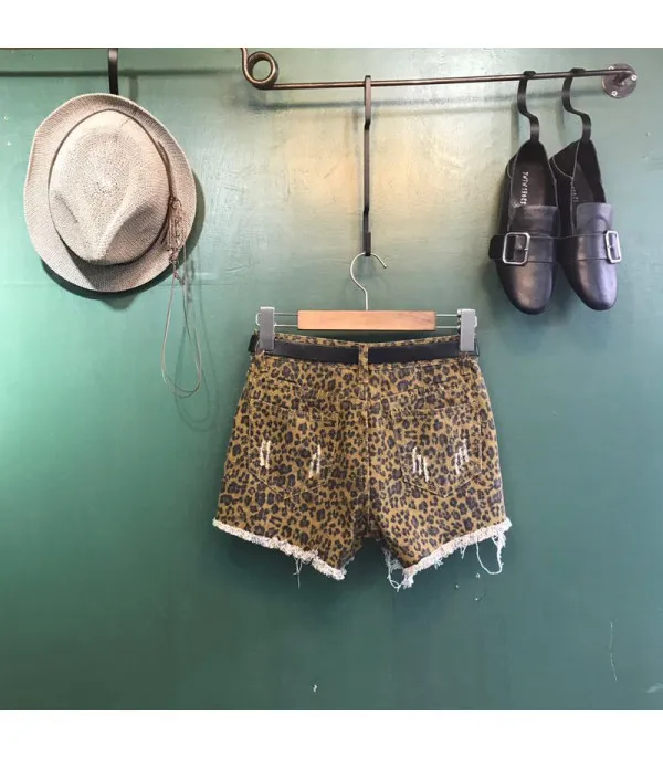 Shorts leopardato denim sfrangiato