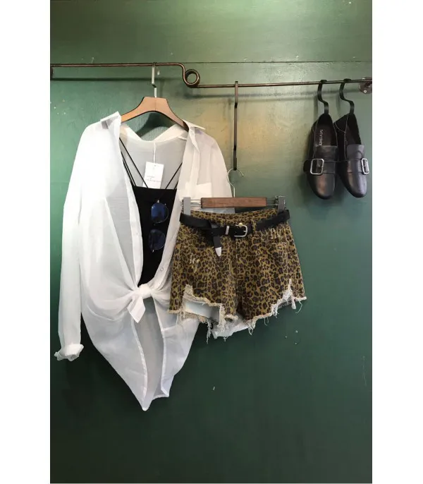 Shorts leopardato denim sfrangiato