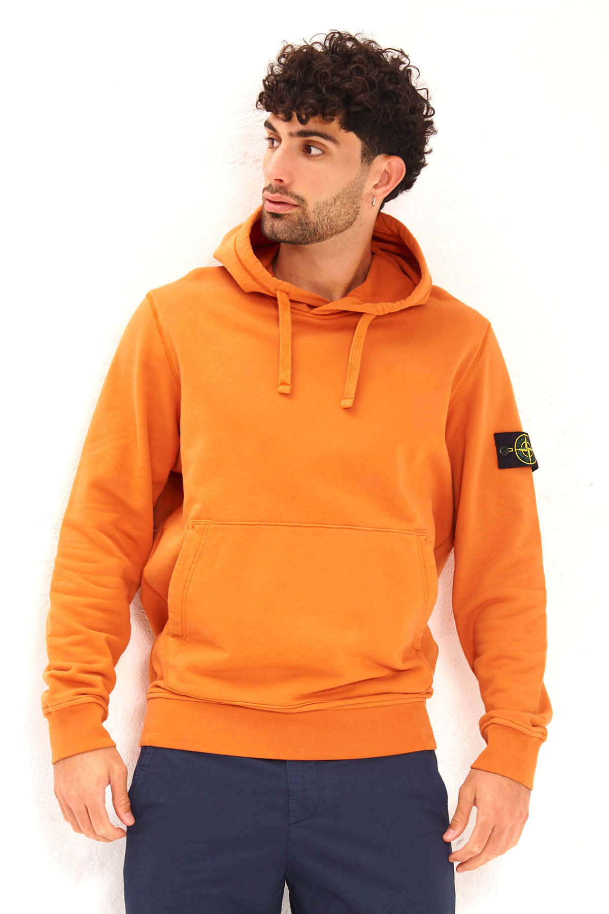 STONE ISLAND Felpa con cappuccio tinta in capo