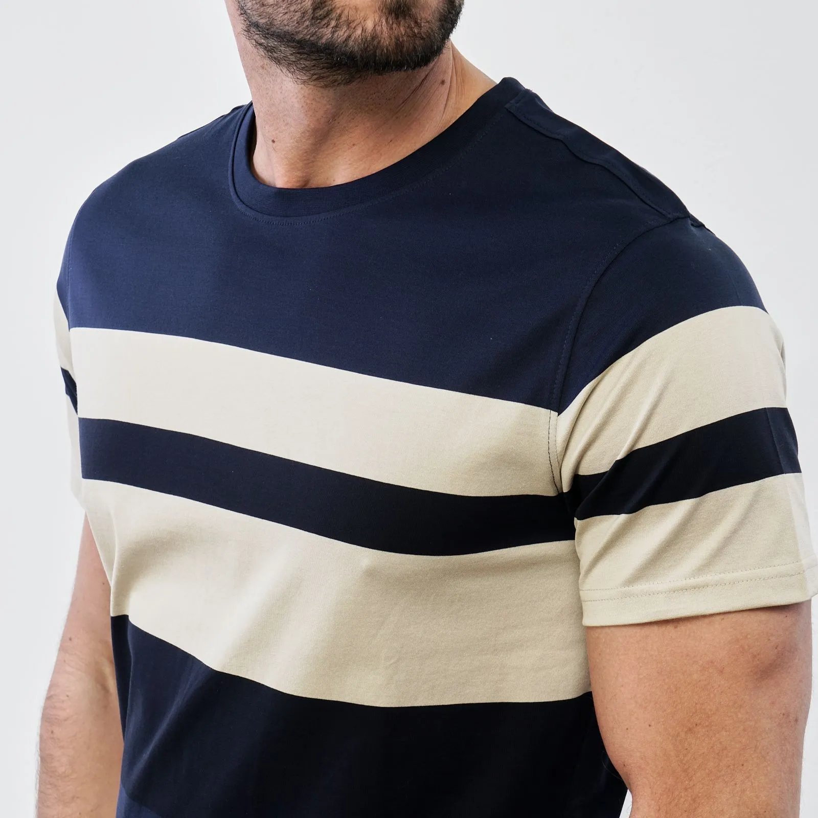 T-shirt blu e bianca maniche corte fantasia a righe