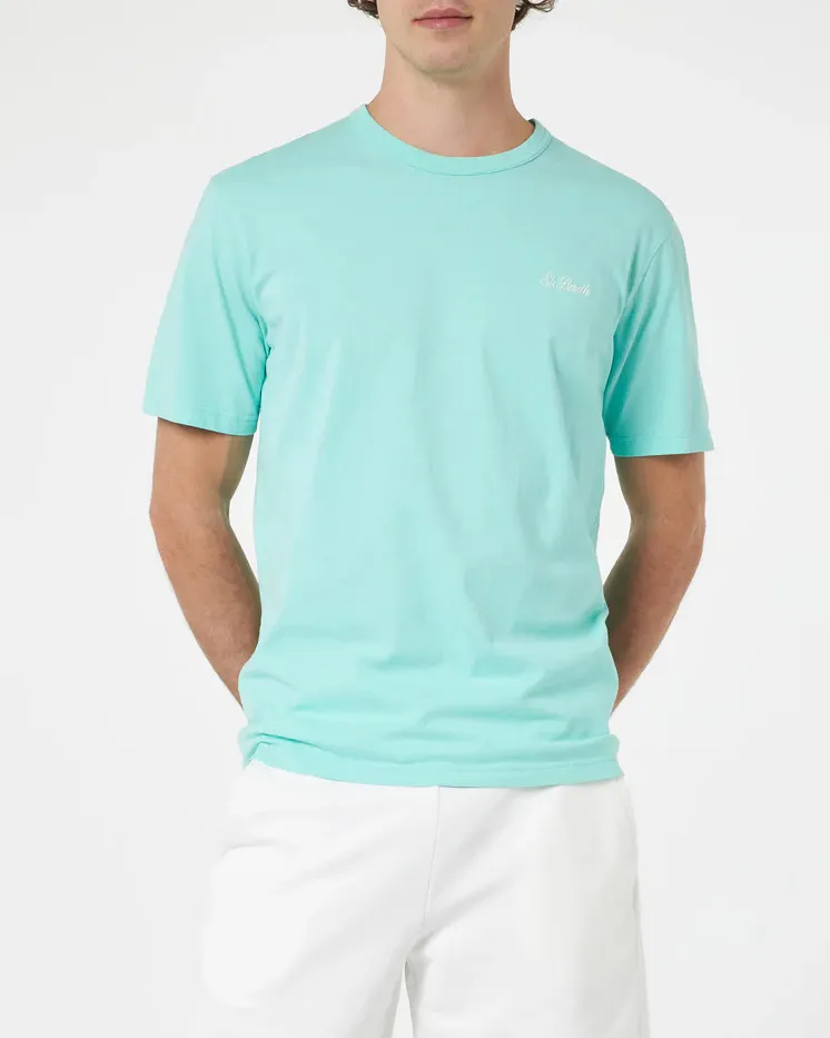 T-shirt color acqua mezza manica con logo scritta ricamata sul petto