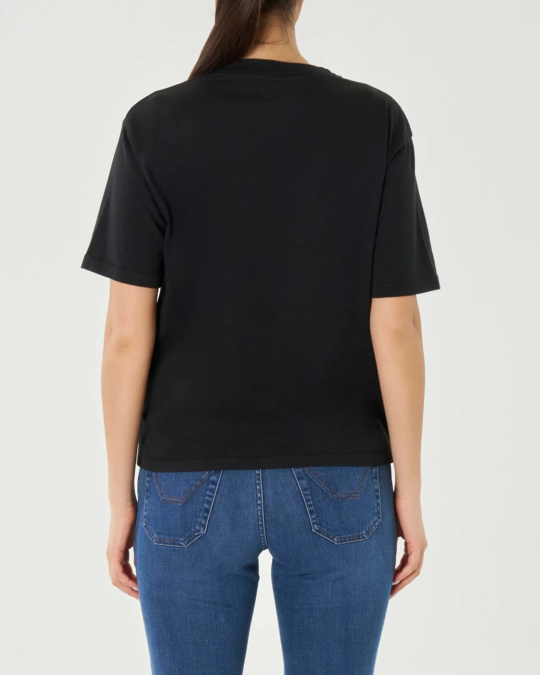 T-shirt nera in cotone con taschino sul petto con Label Roy Roger's