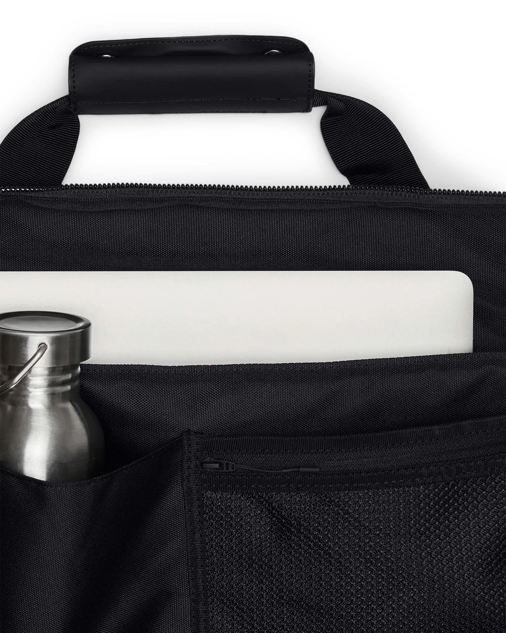 Texel Tote Backpack nera in tessuto impermeabile effetto gommato