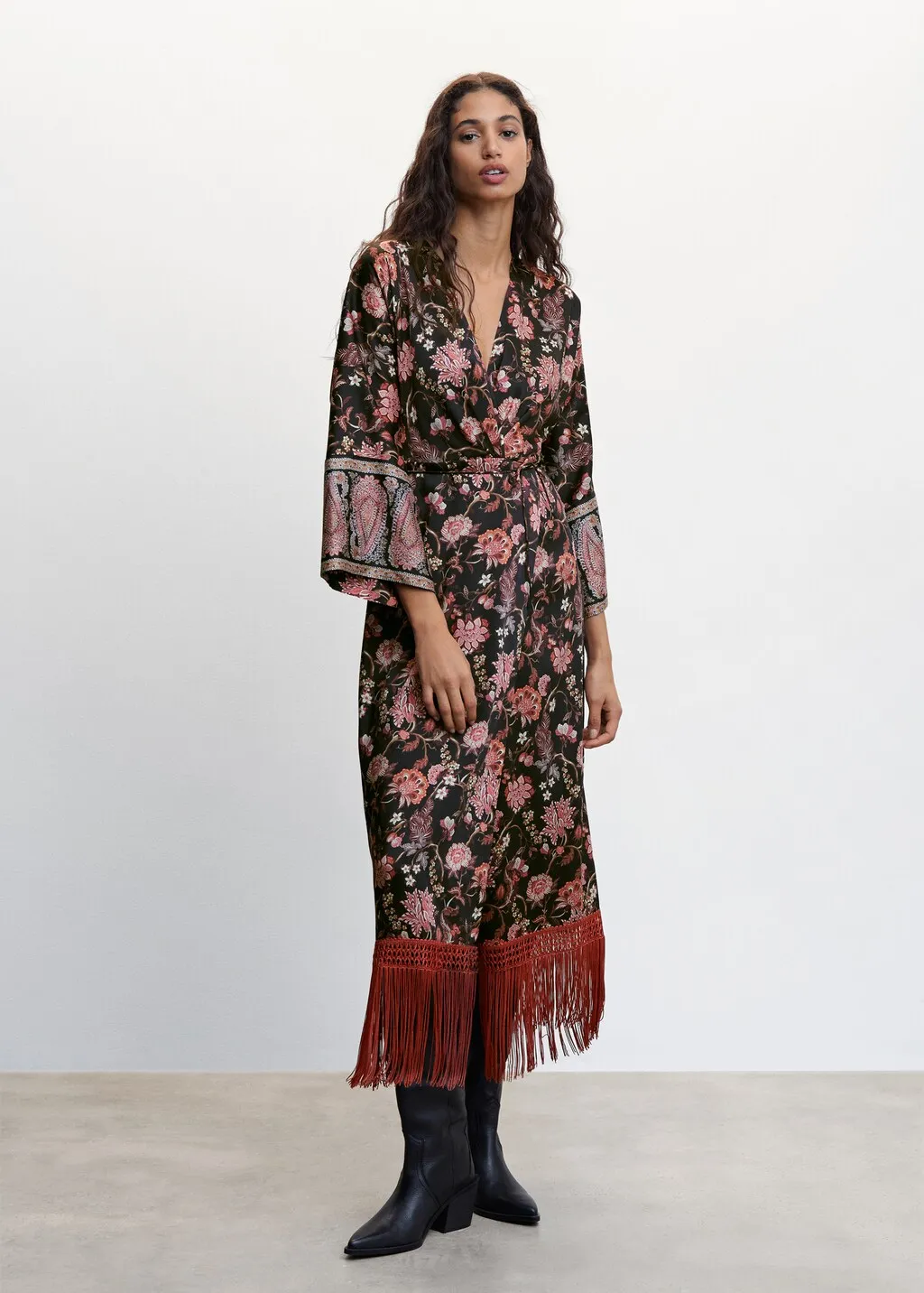 Vestito frange bordo inferiore