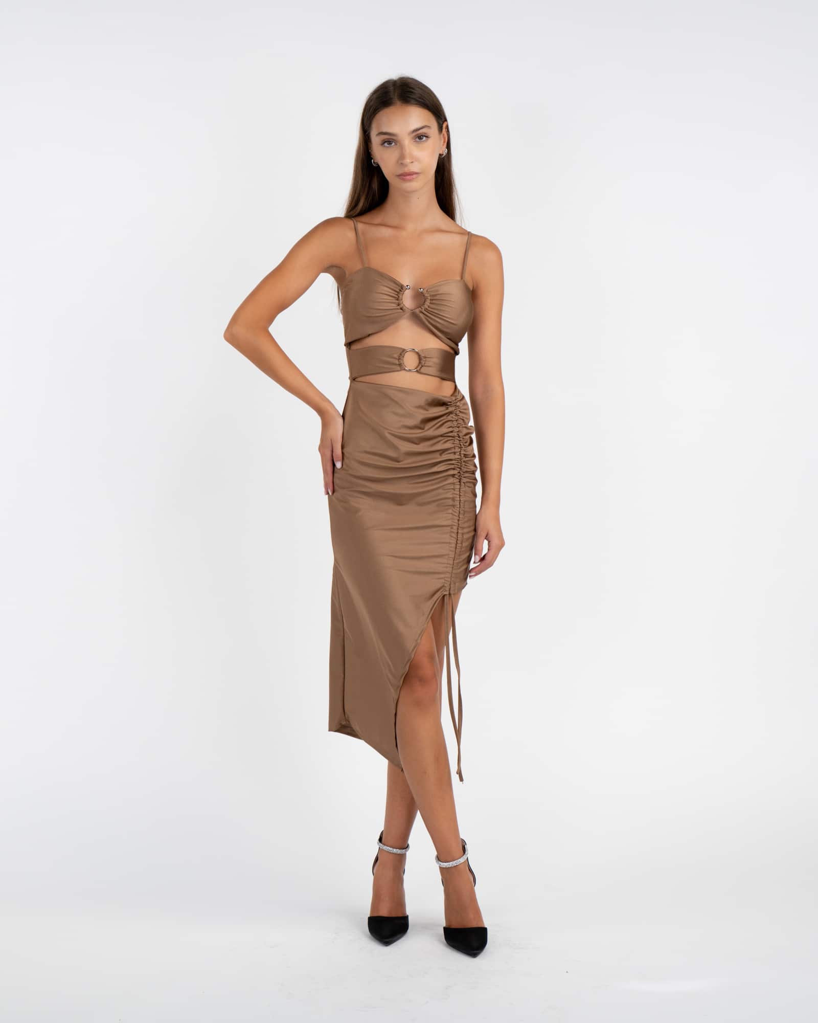 Vestito lungo con anelli - CAMMELLO
